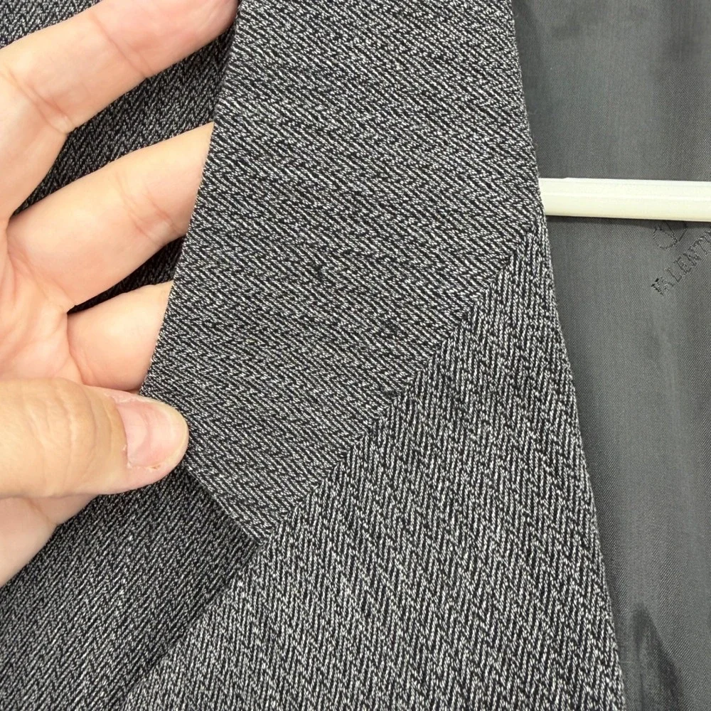 Valentino Uomo Gray Wool Blend Sport Coat‎ Blazer Made in Italy Holes 46R